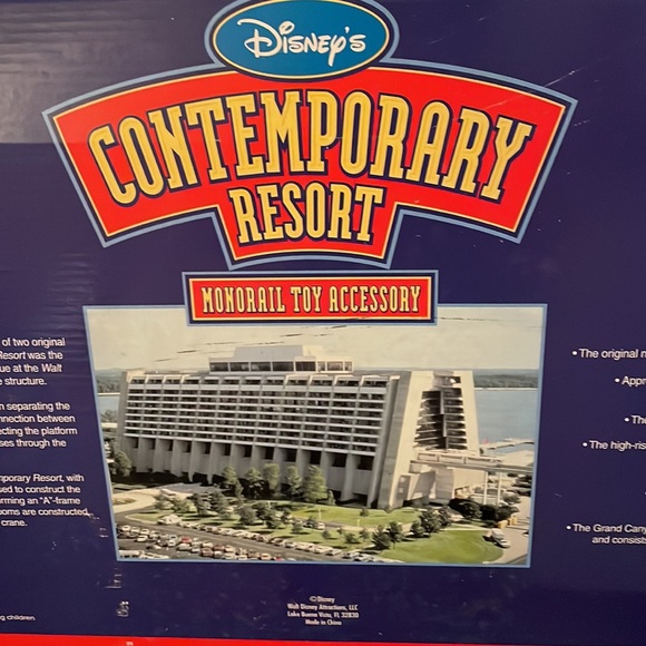 Walt Disney World Monorail set  in box  and Contemporary Resort set in box - Picture 12 of 15